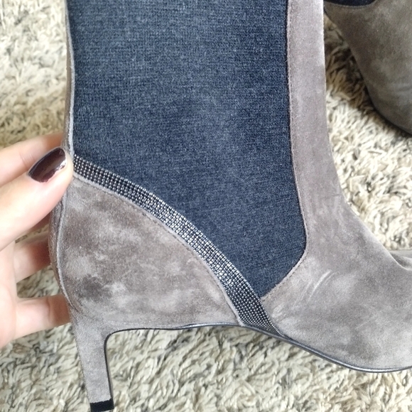 Brunello Cucinelli Suede Kitten-Heel Chelsea Ankle Boots sz 6 - Picture 4 of 8